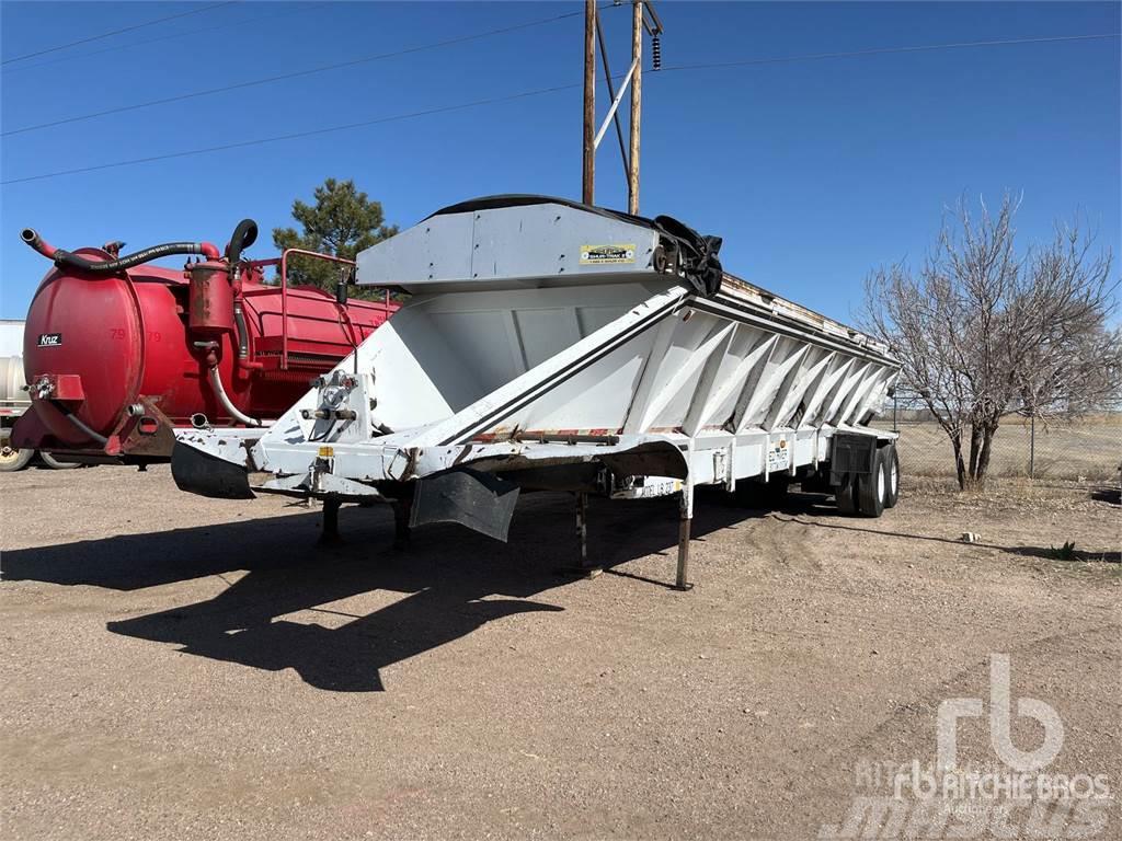 Red River 45 ft T/A Other farming trailers