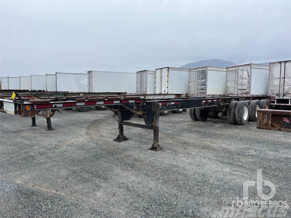 Strick CORPORATION Tri/A Extendable Containerframe/Skiploader semi-trailers