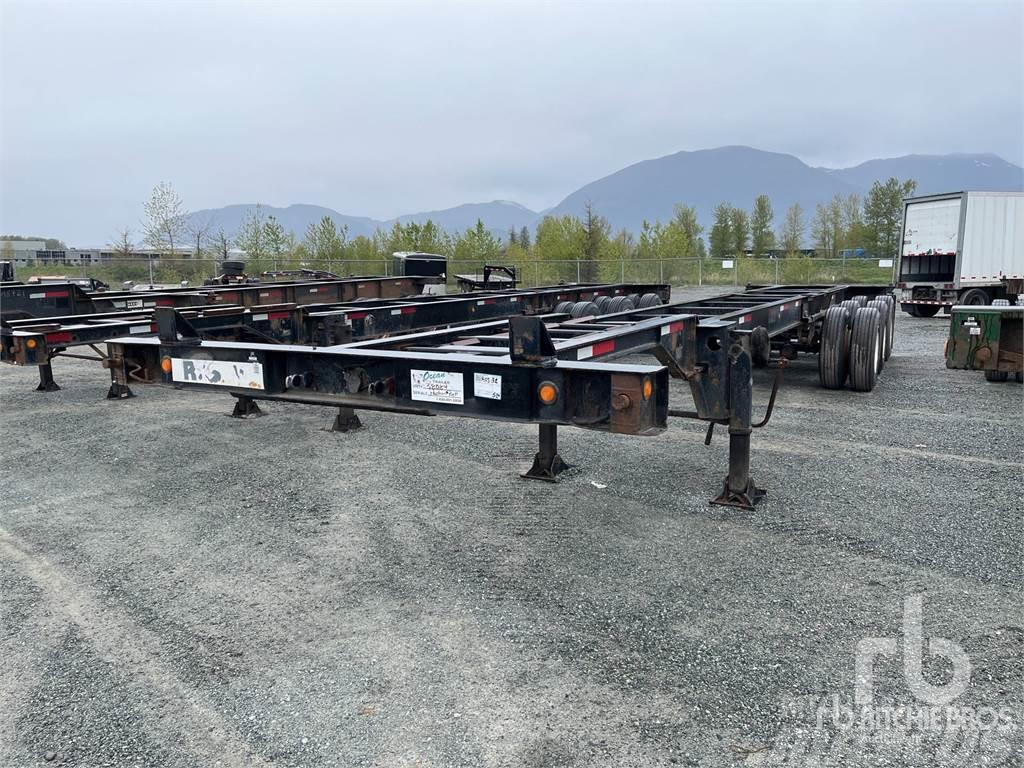 Strick CORPORATION Tri/A Extendable Containerframe/Skiploader semi-trailers