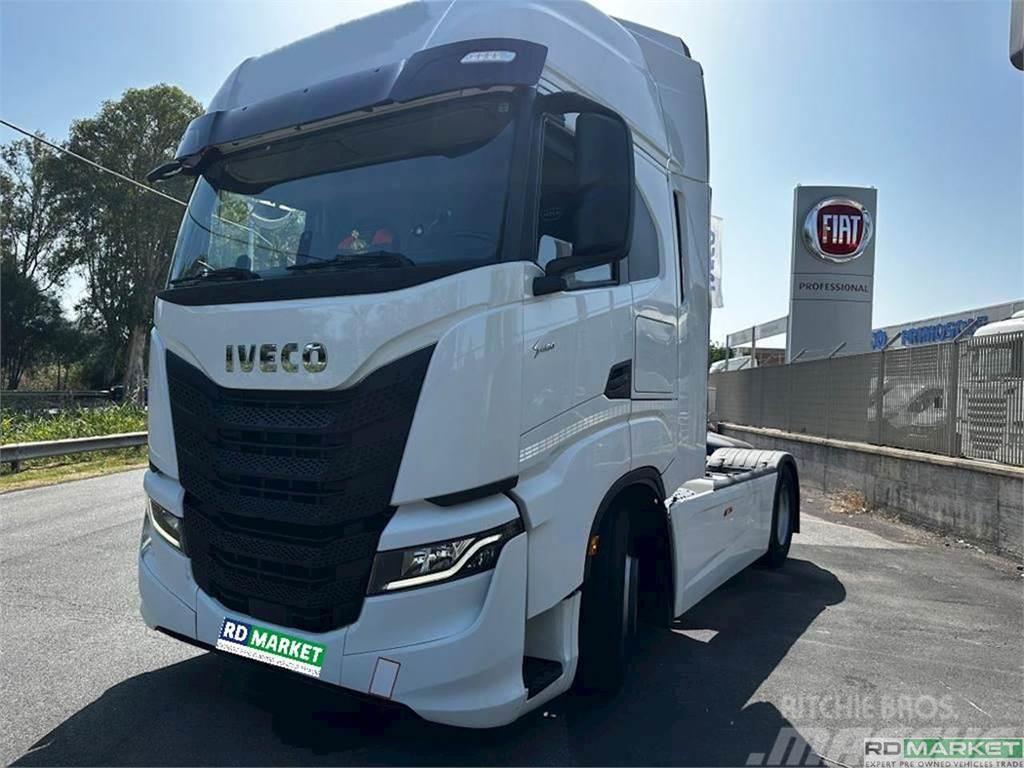 Iveco AS440S48 Truck Tractor Units
