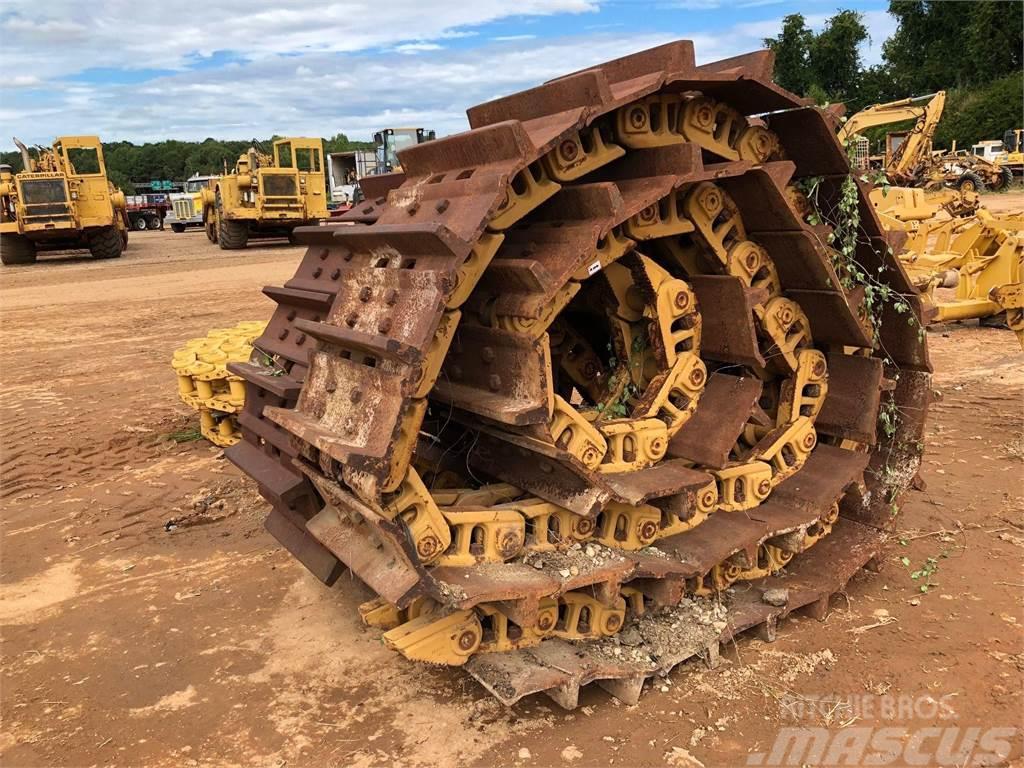 Berco CAT D9G Tracks, chains and undercarriage