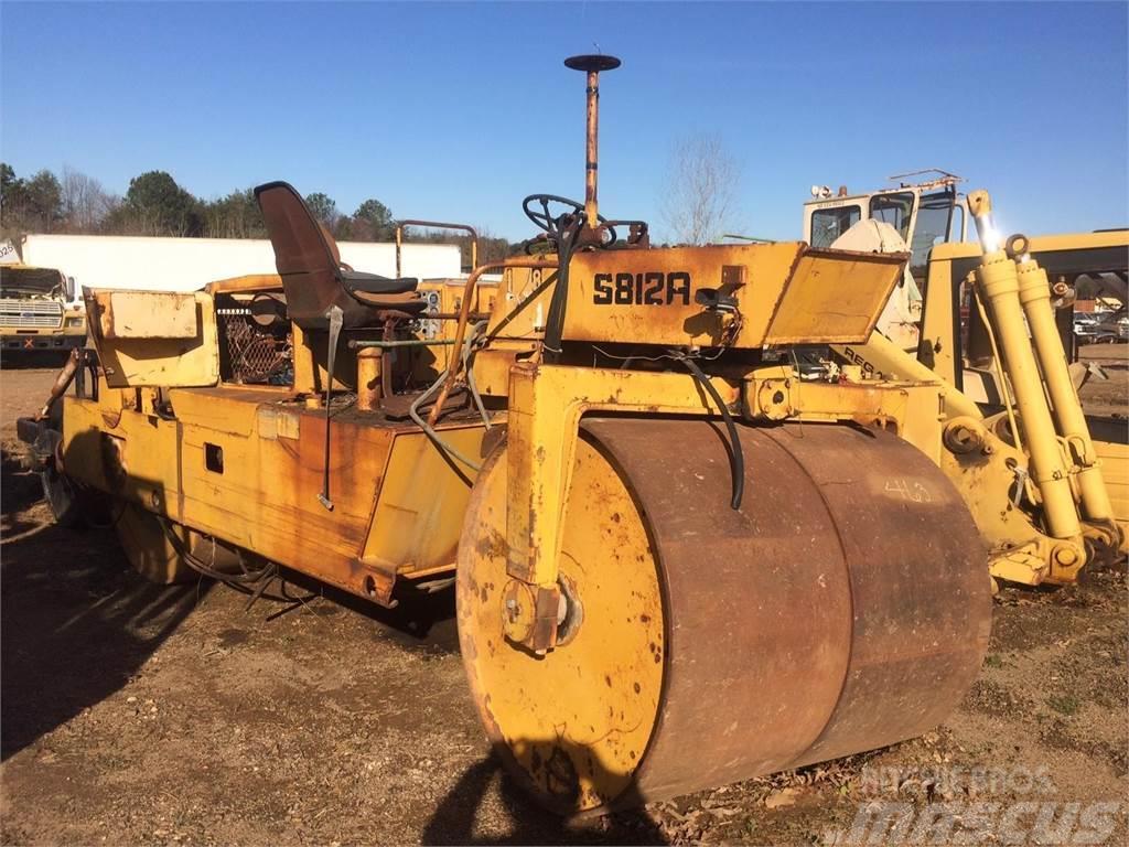 Koehring S812A Single drum rollers