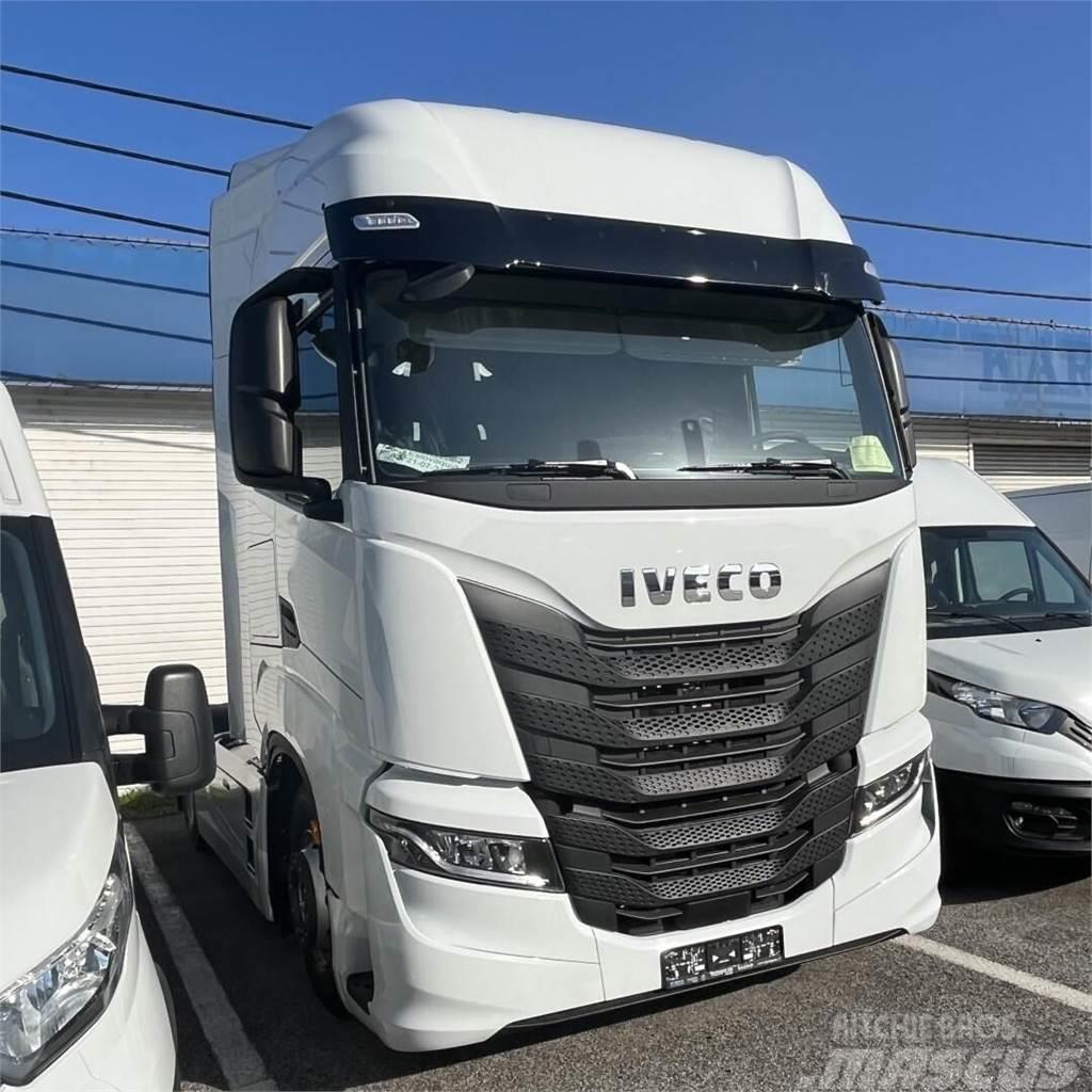 Iveco S-WAY Truck Tractor Units