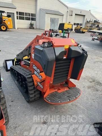 Ditch Witch SK900 Skid steer loaders