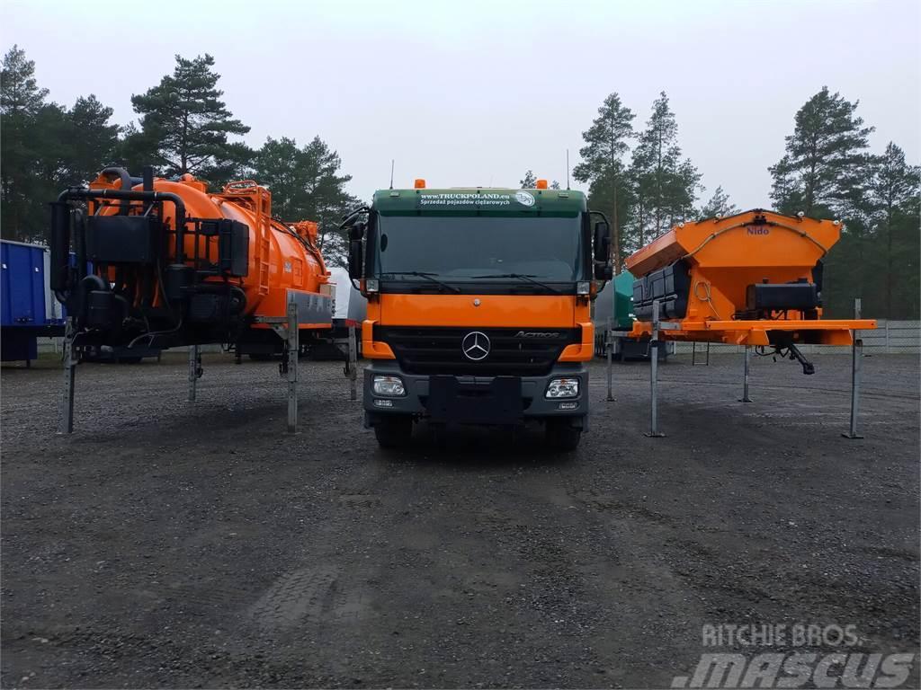 MB Trac ACTROS 2636 6x4 WUKO + MUT SAND MACHINE FOR CHANNE Snow blades and plows