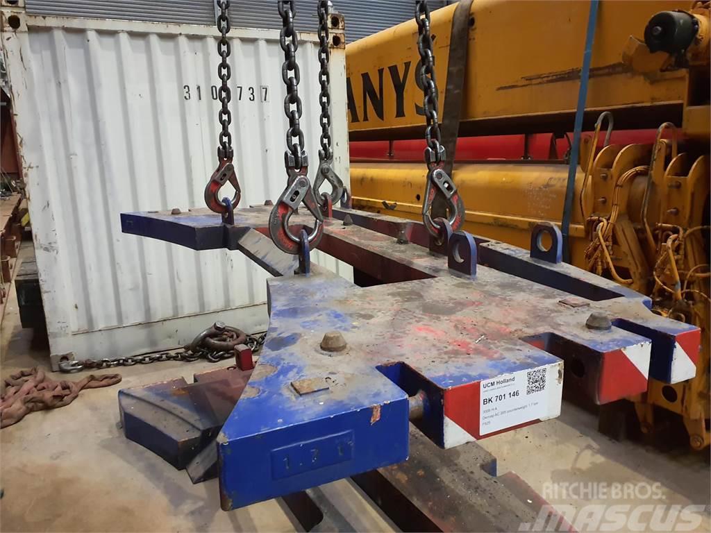 Terex Demag Demag AC 205 counterweight 1,7 ton Crane spares & accessories