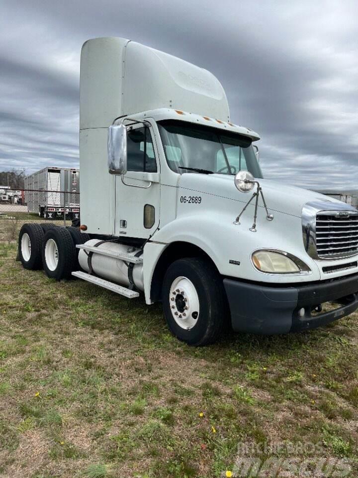 Freightliner Columbia 120 Other