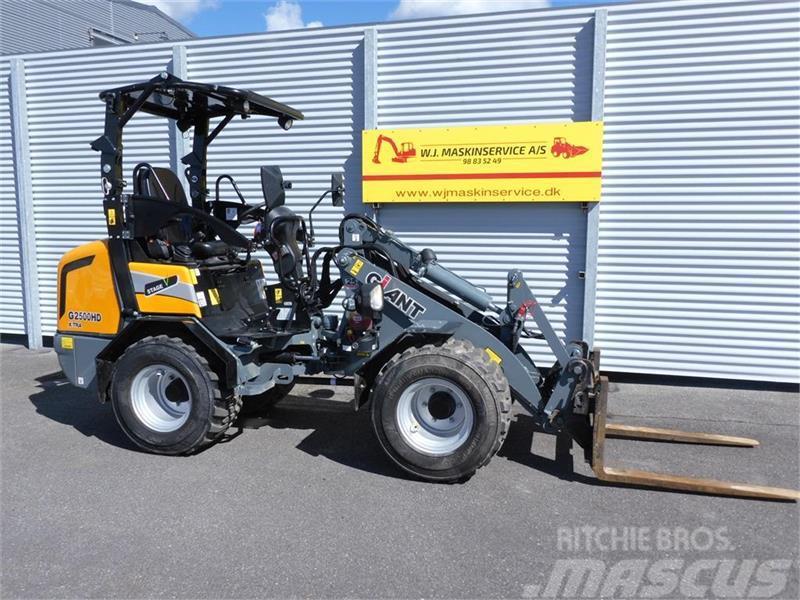 GiANT G2500 HD X-tra centralsmørring Mini loaders