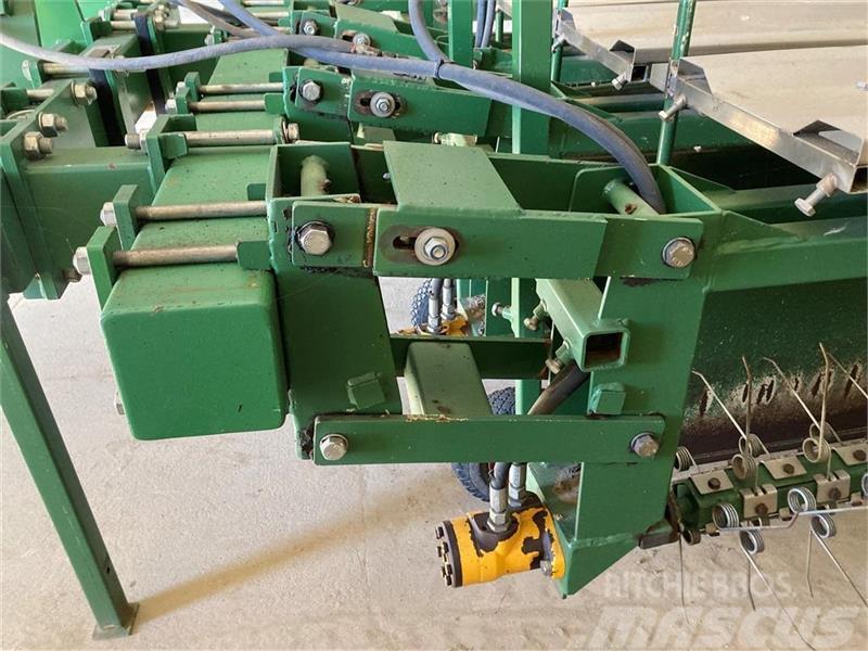  - - -  Christiaens Agro Systems - Rotorstrigle Other farming machines
