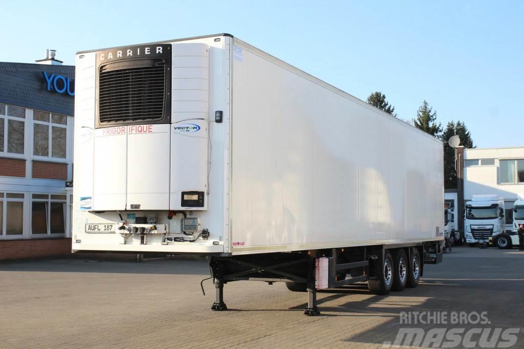 SCHMITZ Carrier Vector 185 0MT Pharma GMP FRC 7cm Wand Van Body Trucks